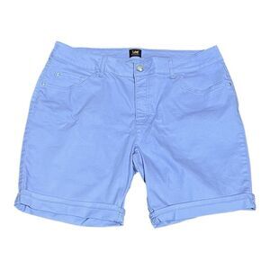 Lee Shorts Womens Sz M  18W Regular Fit Bermuda Mid Rise Pastel Purple Stretch